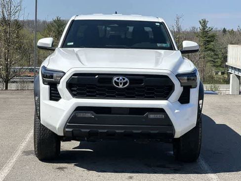 Used 2024 Toyota Tacoma TRD Off-Road w/ TRD Off Road Upgrade Package image 19