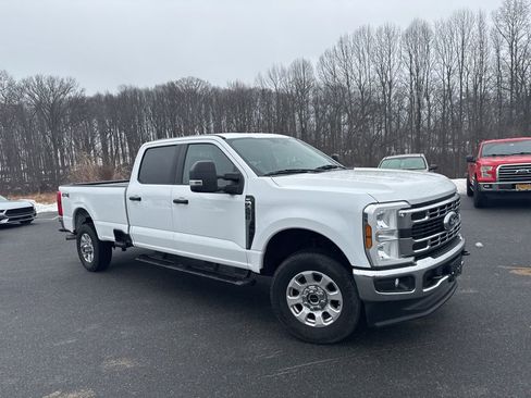 Used 2024 Ford F250 XLT image 1