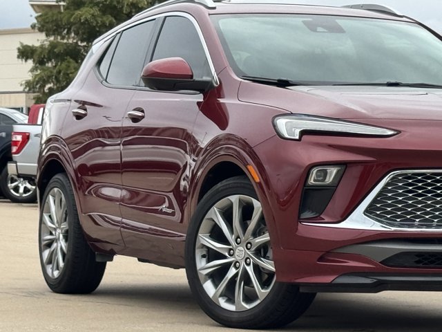 Used 2024 Buick Encore GX Avenir w/ Avenir Technology Package FWD image 3