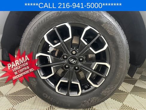 Used 2024 Hyundai Santa Cruz SE image 26