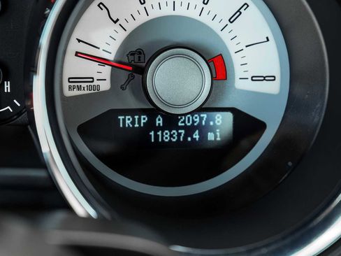 Used 2012 Ford Mustang GT Premium image 19