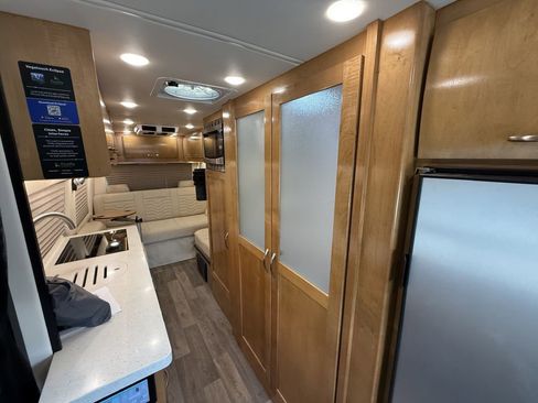 Used 2022 Mercedes-Benz Sprinter 3500 image 21