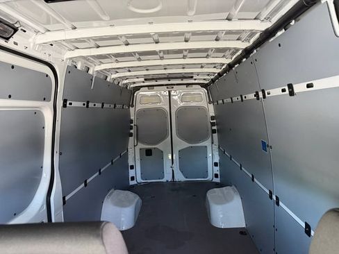 Used 2024 Mercedes-Benz Sprinter 3500 image 10