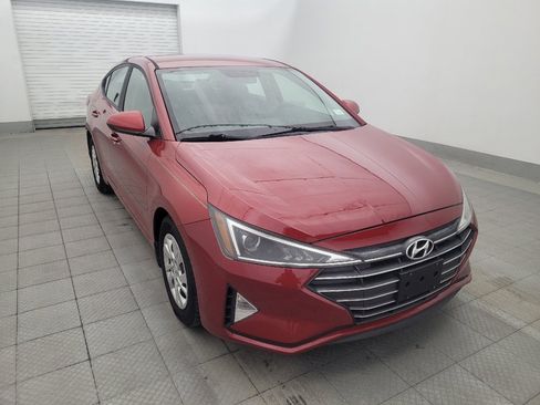 Used 2019 Hyundai Elantra SE FWD image 13