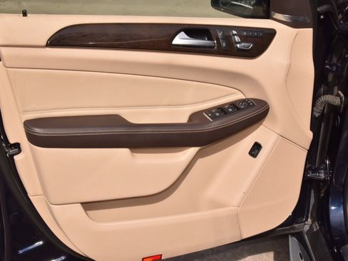 Used 2017 Mercedes-Benz GLE 350 4MATIC image 34