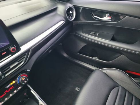 Used 2023 Kia Forte GT-Line w/ GT-Line Premium Package image 12