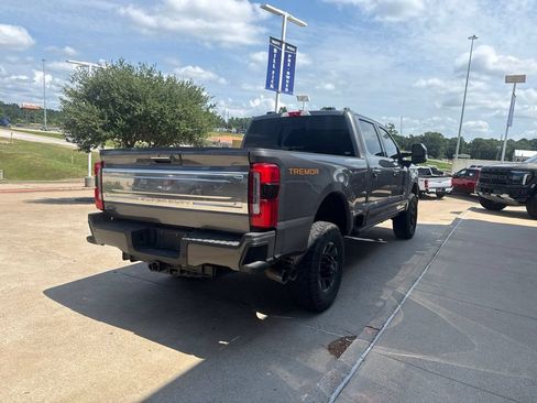 Used 2024 Ford F350 Platinum w/ Tremor Off-Road Package AWD/4WD image 8