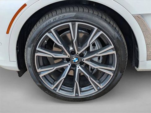 Used 2020 BMW X7 xDrive50i w/ Executive Package AWD/4WD image 27