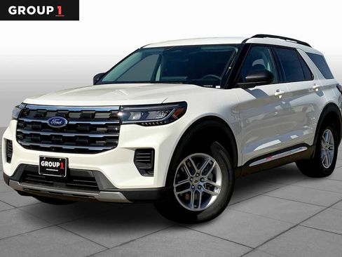 New 2025 Ford Explorer Active image 1