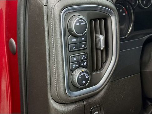 Used 2022 Chevrolet Silverado 1500 RST AWD/4WD image 13