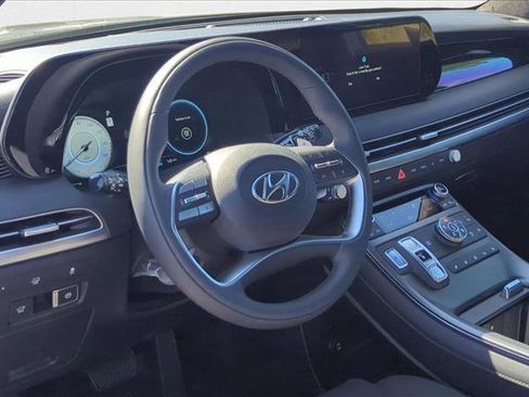 New 2025 Hyundai Palisade Calligraphy image 3