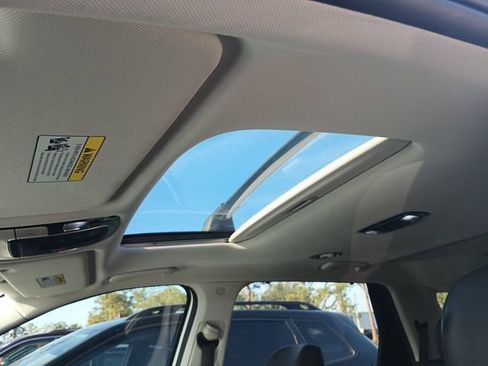 Used 2023 Hyundai Palisade SEL w/ Premium Package image 11