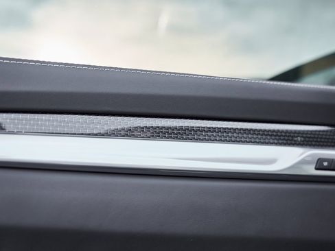 Used 2026 Cadillac Escalade ESV V image 38