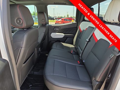 Used 2023 GMC Canyon AT4X AWD/4WD image 10