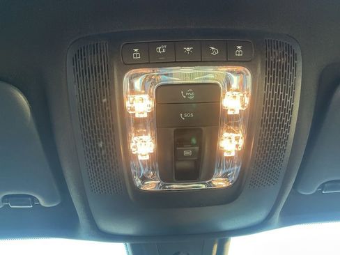 Used 2022 Mercedes-Benz GLB 250 image 18