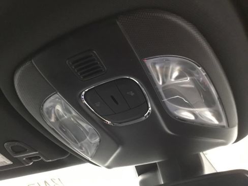 Used 2023 Jeep Compass Limited AWD/4WD image 33