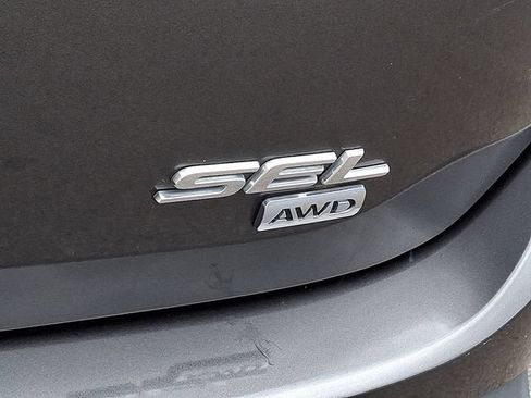 Used 2017 Ford Edge SEL AWD/4WD image 30