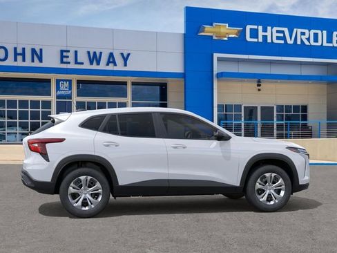 New 2026 Chevrolet Trax LS FWD image 5