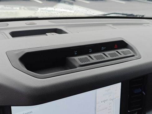 Used 2024 Ford Bronco Black Diamond image 19