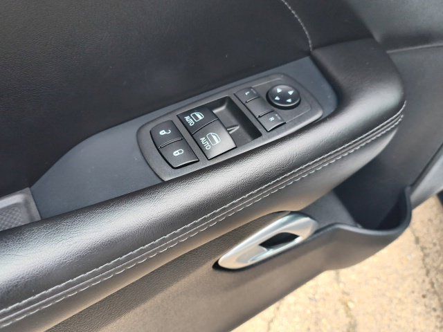 Used 2018 Dodge Challenger GT w/ Blacktop Package AWD/4WD image 14