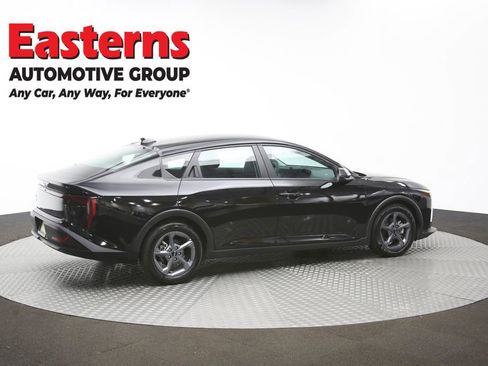 Used 2025 Kia K4 LXS image 42