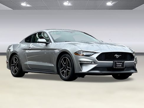 Used 2020 Ford Mustang Premium image 6