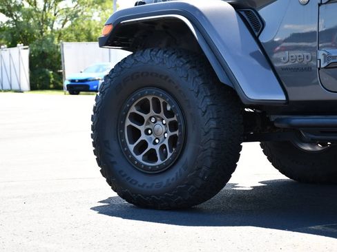 Used 2022 Jeep Wrangler Unlimited Rubicon w/ Xtreme Recon 35" Tire Package AWD/4WD image 13