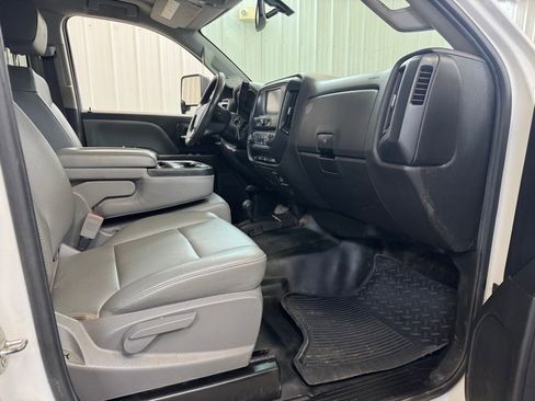 Used 2019 Chevrolet Silverado 2500 W/T image 24