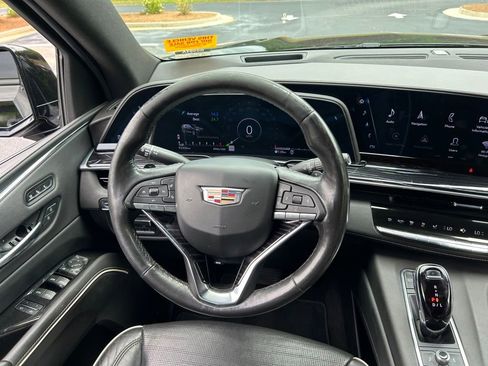 Used 2022 Cadillac Escalade ESV Sport w/ Touring Package AWD/4WD image 18