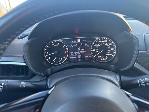 Used 2023 Nissan Altima 2.5 SV w/ SV Premium Package image 18