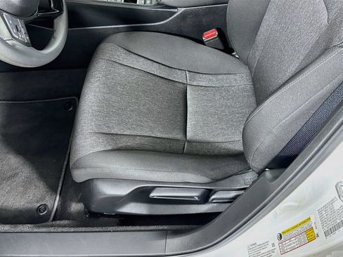 Used 2025 Honda Accord LX image 16