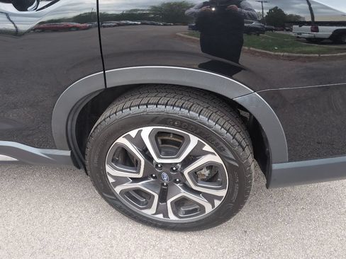 Used 2023 Subaru Ascent Limited AWD/4WD image 11