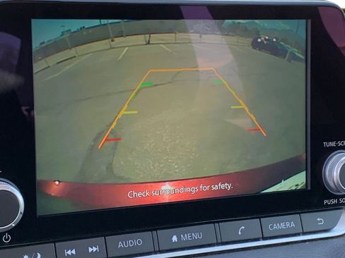 Used 2024 Nissan Sentra SV image 17