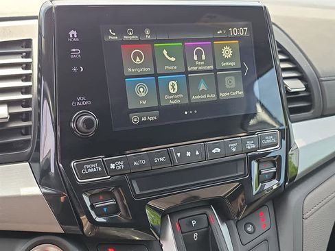 Certified 2018 Honda Odyssey Touring image 21