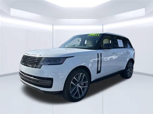 Used 2025 Land Rover Range Rover SE AWD/4WD image 1
