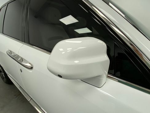 Used 2019 Rolls-Royce Cullinan AWD/4WD image 12