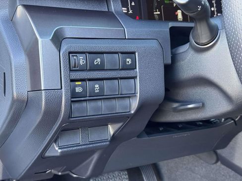 Used 2025 Toyota 4Runner SR5 image 10