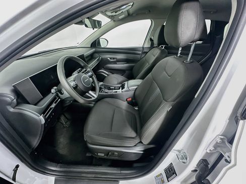 Used 2025 Hyundai Tucson SEL FWD image 13