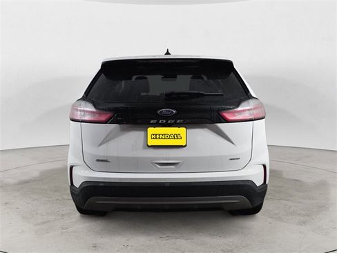 Certified 2024 Ford Edge SEL image 4