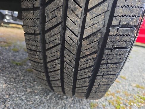 Used 2019 Toyota Tacoma SR image 37