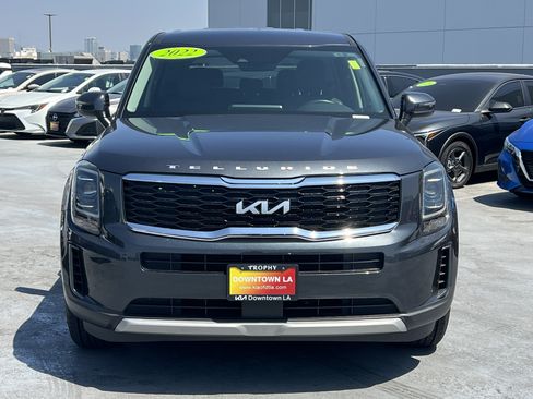 Used 2022 Kia Telluride LX FWD image 12
