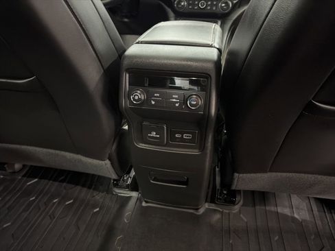 Certified 2023 GMC Acadia AT4 w/ Preferred Package image 21