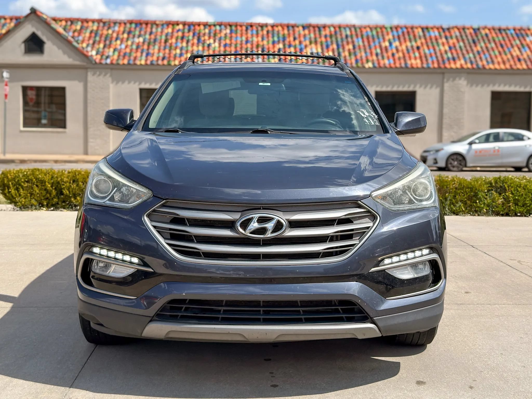 Used 2017 Hyundai Santa Fe Sport FWD image 2