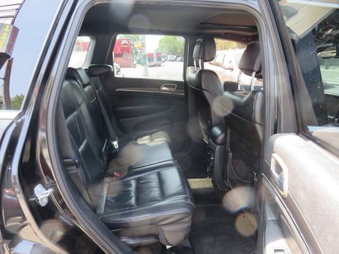 Used 2015 Jeep Grand Cherokee Limited AWD/4WD image 22