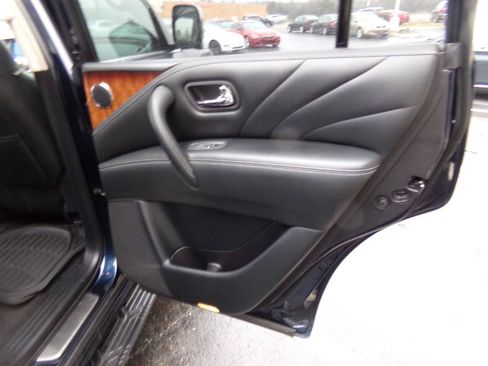 Used 2015 INFINITI QX80 4WD w/ Deluxe Technology Package image 29