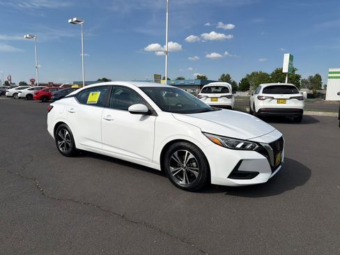 Used 2022 Nissan Sentra SV FWD image 13