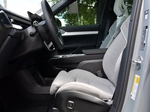 New 2025 Volvo EX90 Ultra AWD/4WD image 13