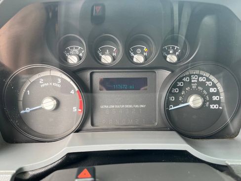 Used 2014 Ford F250 XL w/ Snow Plow Prep Package AWD/4WD image 8