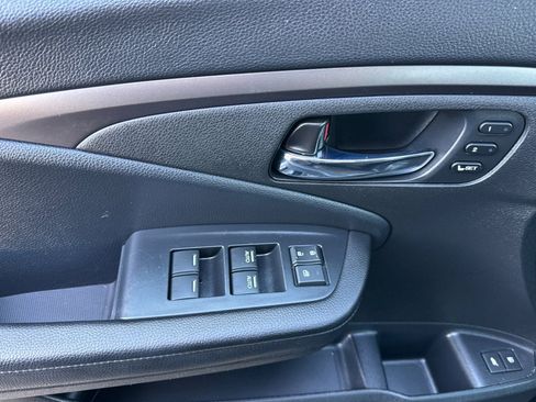 Used 2022 Honda Pilot Special Edition image 10