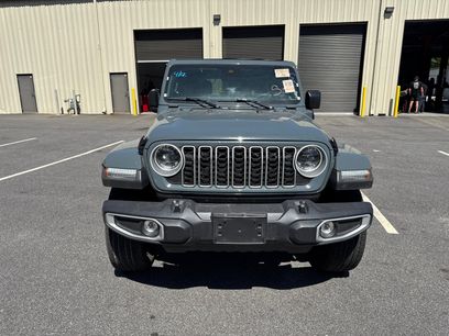 Used 2025 Jeep Wrangler Unlimited Sahara w/ Safety Group